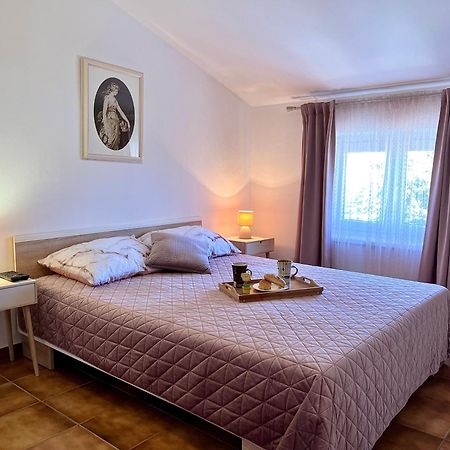 Hotel E & E à Medulin Extérieur photo
